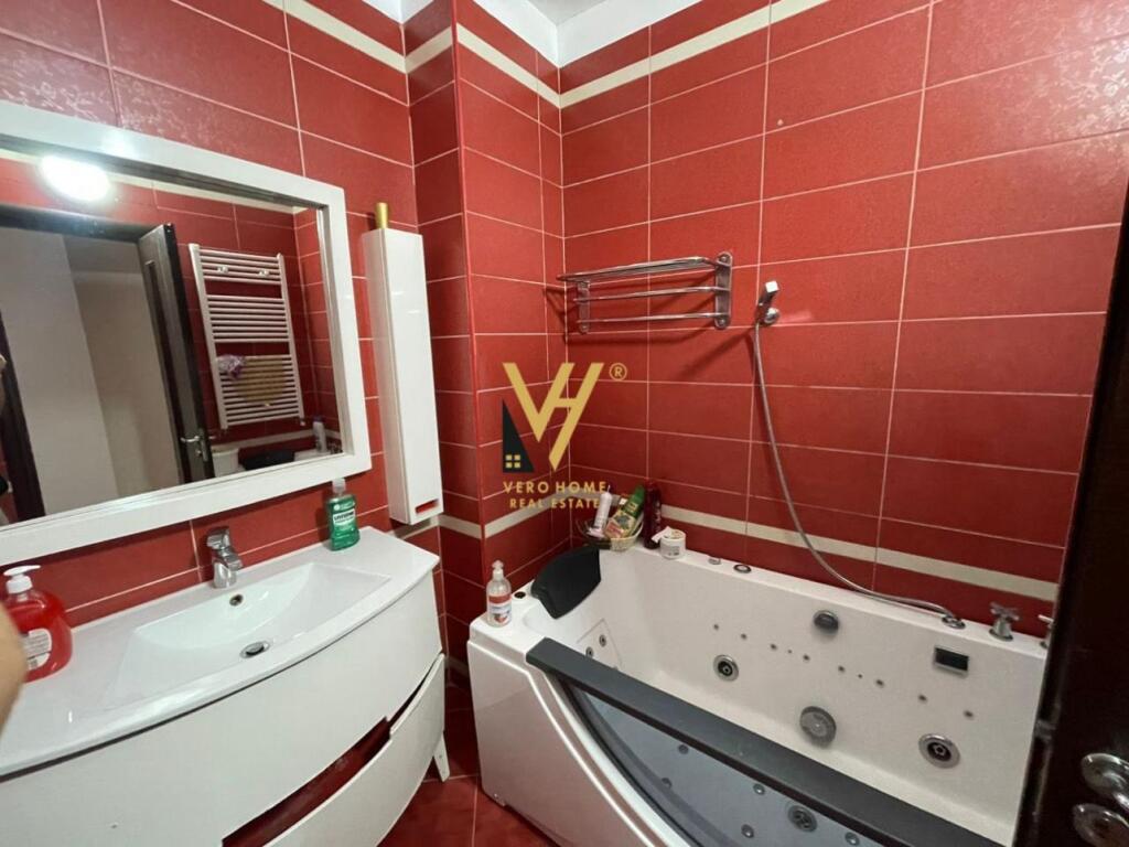 SHITET APARTAMENT 2+1 NE DON BOSKO 240.000 EURO