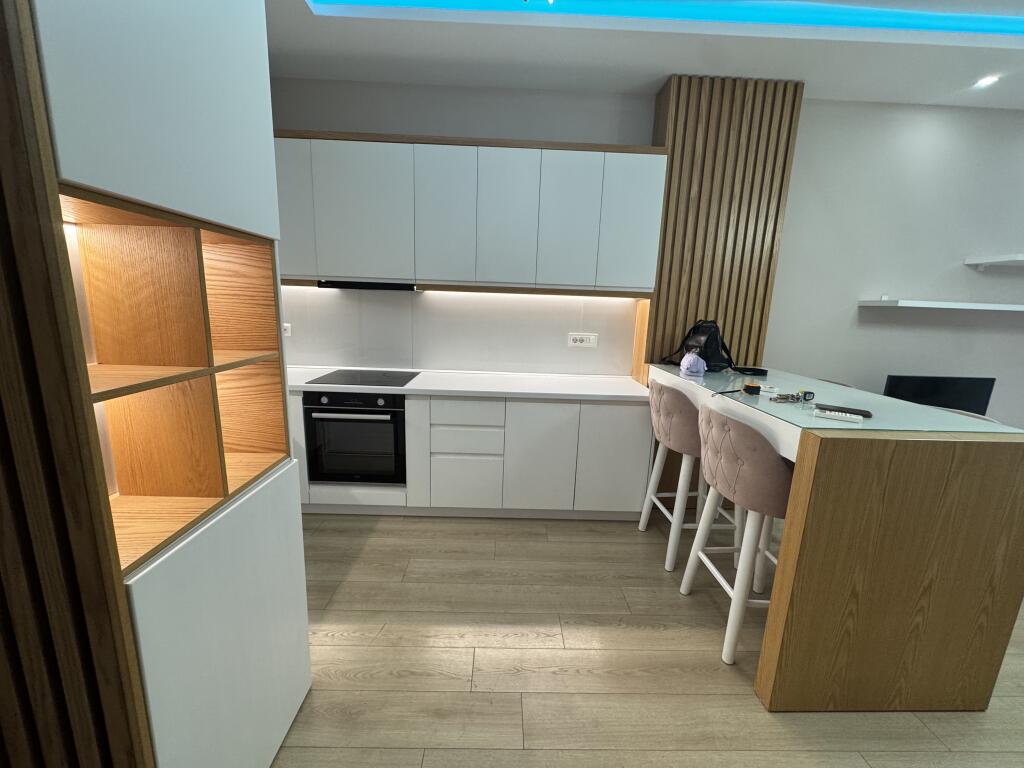 Apartament 2+1 + 2 tualete tek Ish Dogana!