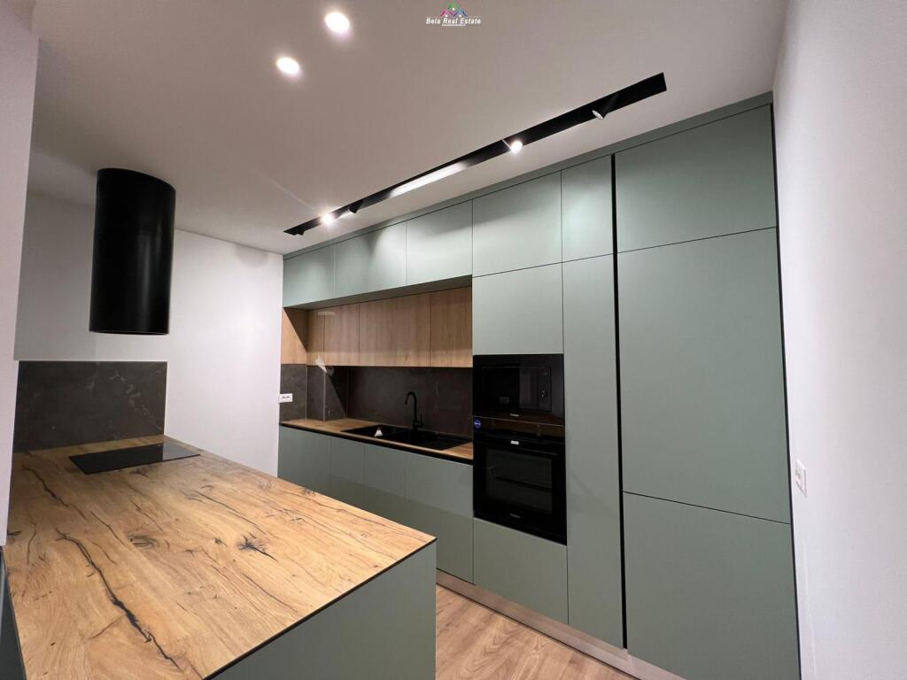 Appartamento In Affitto 2+1 Vicino al Ex Campo di Aviazione (ID B2201567) Tirana