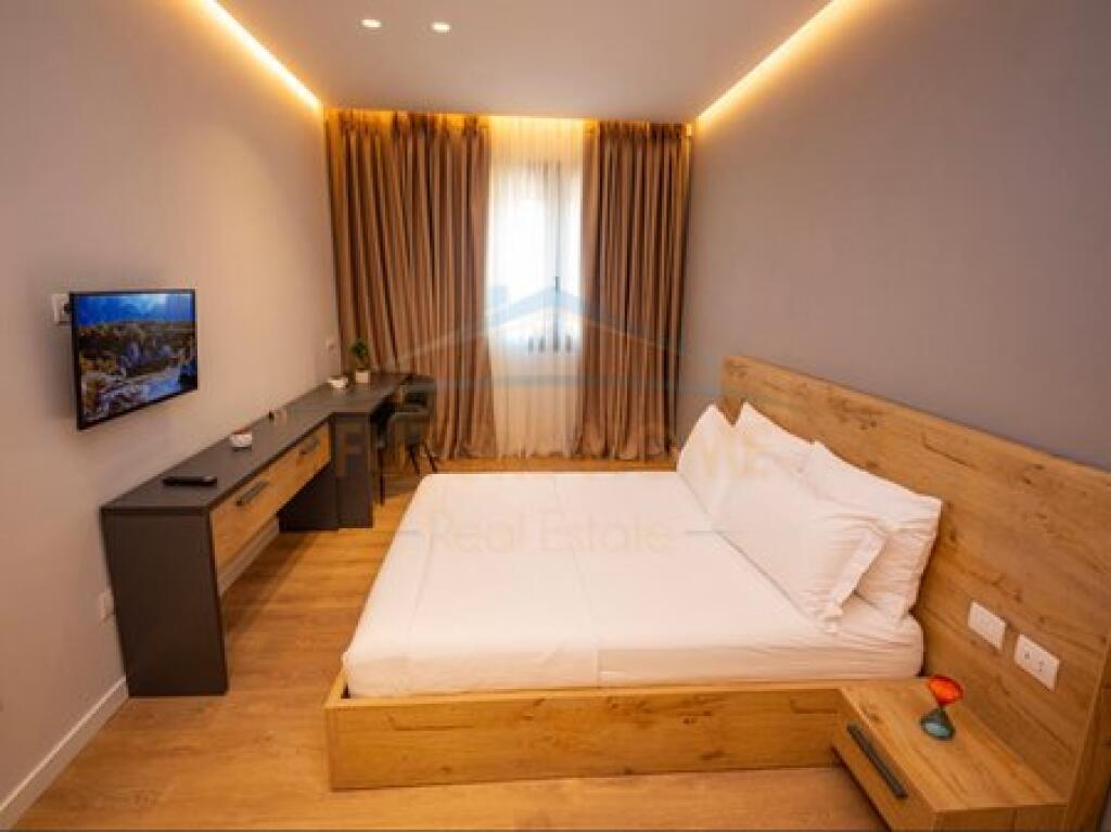 In vendita 3 appartamenti 1+1, Via Barrikadave, Centro.