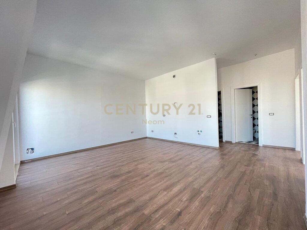 SHESIM APARTAMENT 2+1+2, PORTA TIRANA E RE!