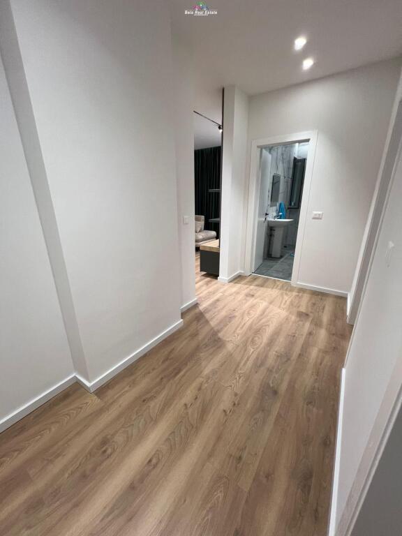 Appartamento In Affitto 2+1 Vicino al Ex Campo di Aviazione (ID B2201567) Tirana