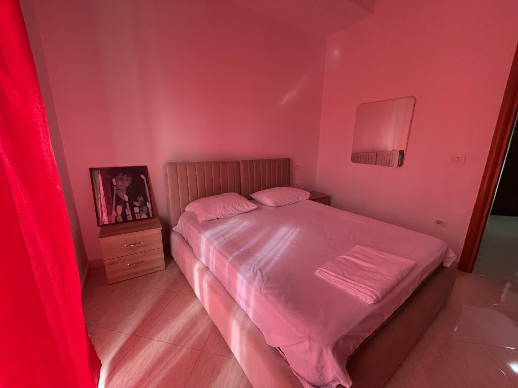 Jepet Apartament me Qera ,Ne Fresk