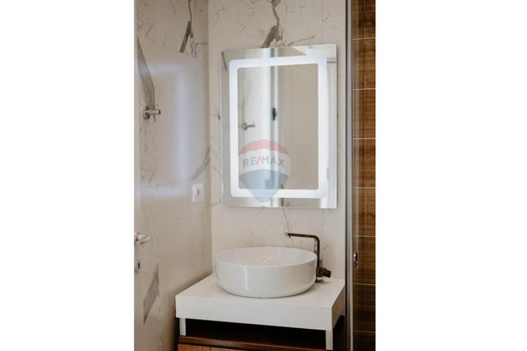 MYSLYM SHYR, APARTAMENT 2+1 PER QIRA