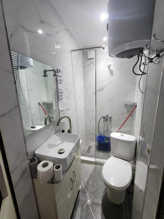 JEPET ME QERA APARTAMENT 1+1 NE ILIRIA DURRES