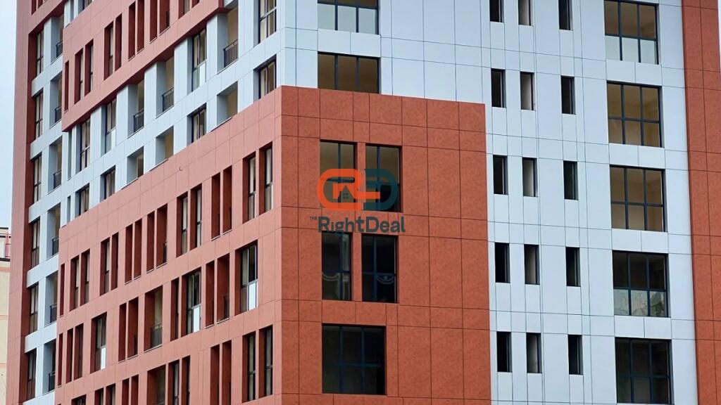 At Urban Gate Astir, 7 Parking Spaces for Sale, Ideal Opportunity for Investment!!