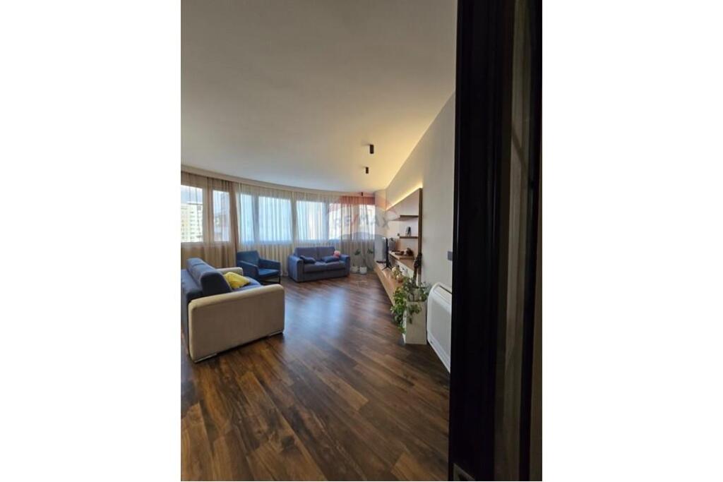 Apartment 2+1+2 for sale in Delijorgji Complex, at Sinani buildings