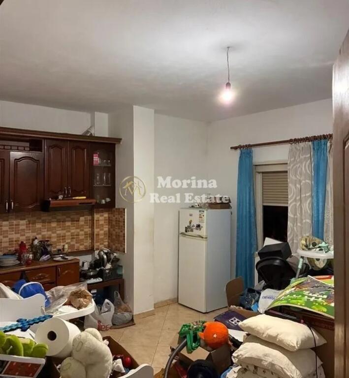 Qera, Apartament , 2+1 ,Qytet Studenti, Rruga Tre Vellezerit Kondi , 350 euro / muaj