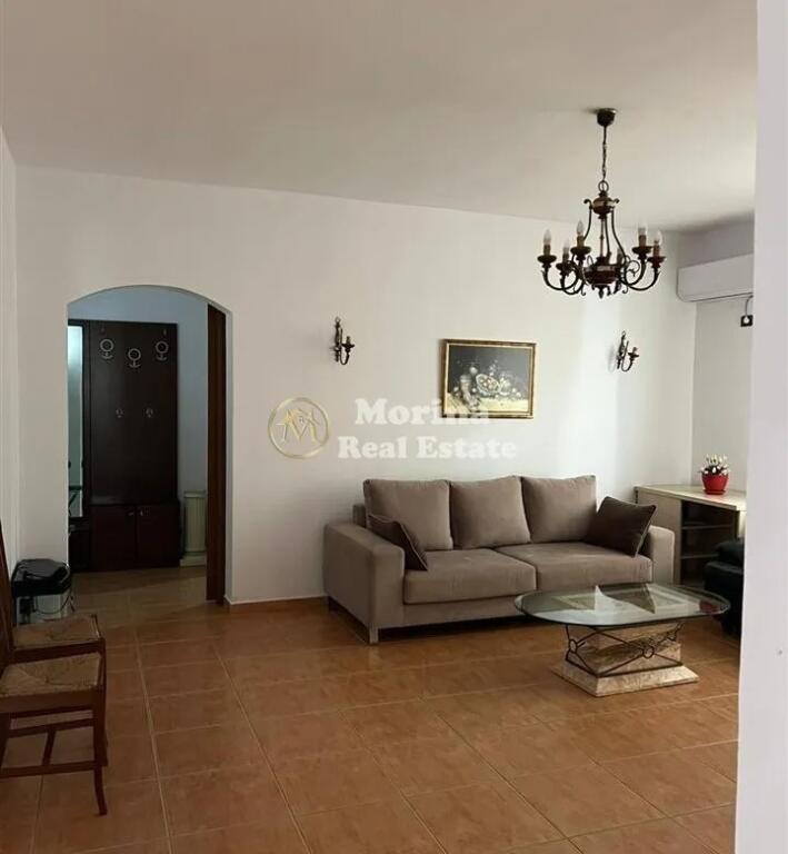 Qera, Apartament , 1+1 , Ish Stacioni Trenit, 550 euro / muaj