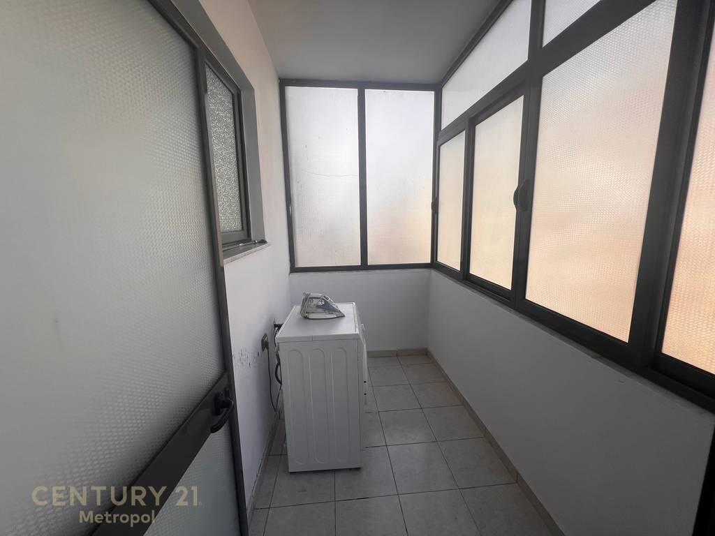 Apartament 2+1+2 me Qira ne Astir!