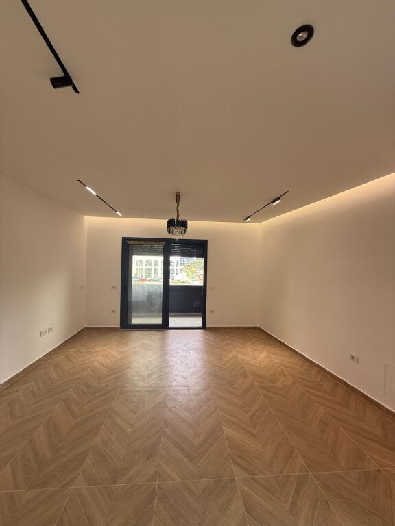 OFFICE FOR RENT 65 M2 ASTIR 750 EURO