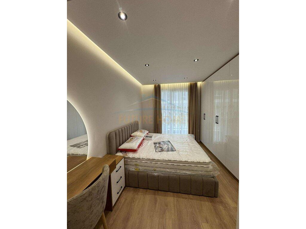 In affitto, Appartamento 3+1+2+Posto Auto, Univers City, Tirana