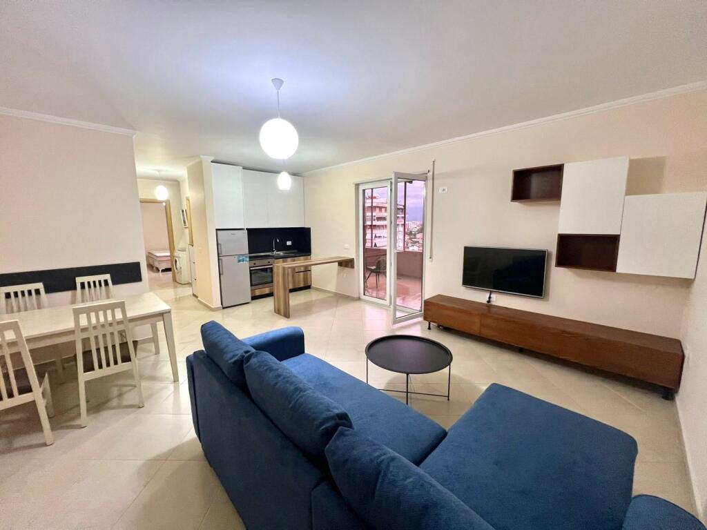 In Affitto: 1+1+ Veranda📍Astir (Vicino alla Rotonda) - Sup. 116m² - Piano 8 || Strade Principali ||520€/Mese