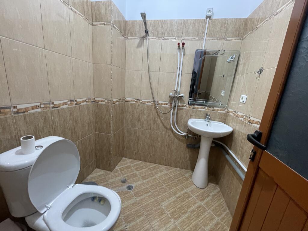 Jepet Apartament me Qera ,Ne Fresk