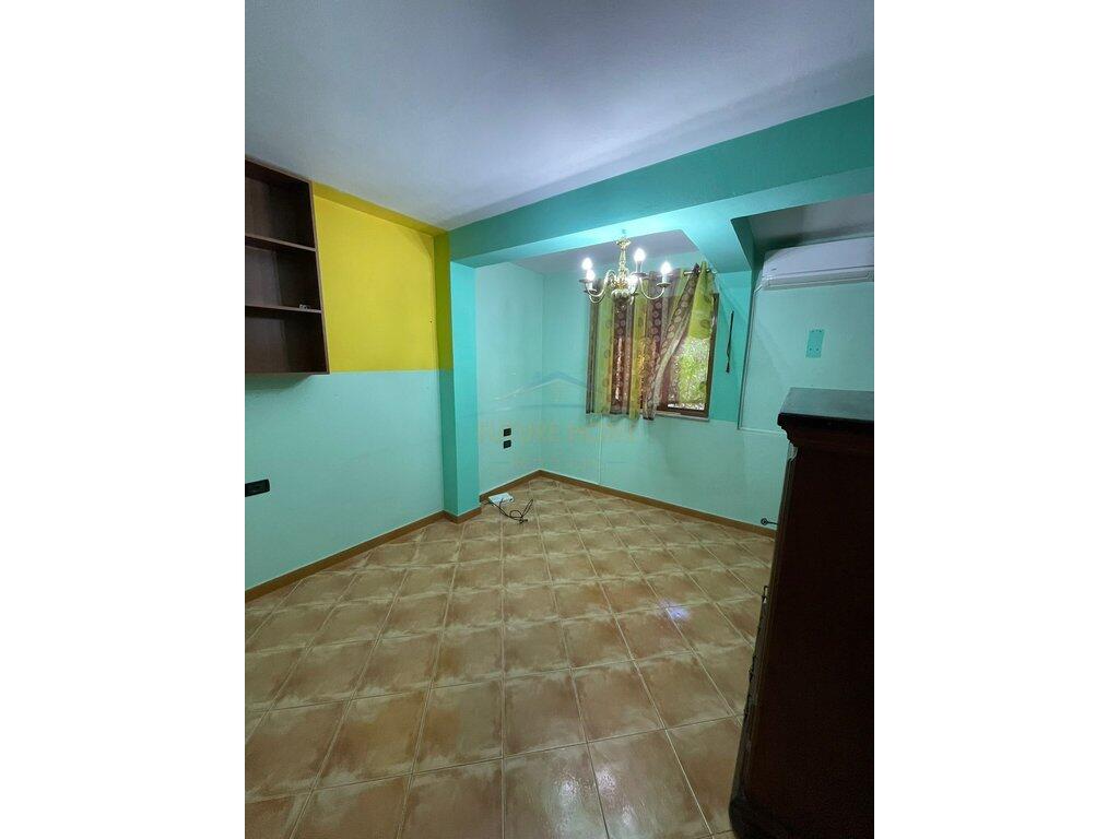For sale, Apartment 3+1+2, Muhamet Gjollesha Street