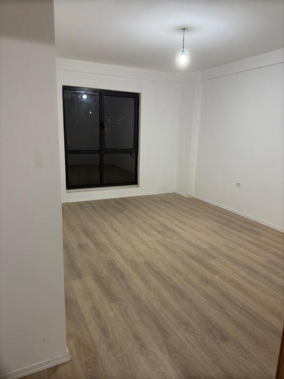 Appartamento 2+2+blocco 5 maggio 300 euro