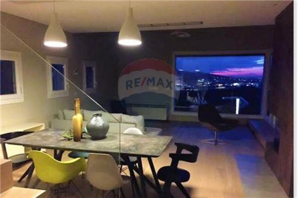 VILE ME QIRA 3 KATE NE LONG HILL RESIDENCE