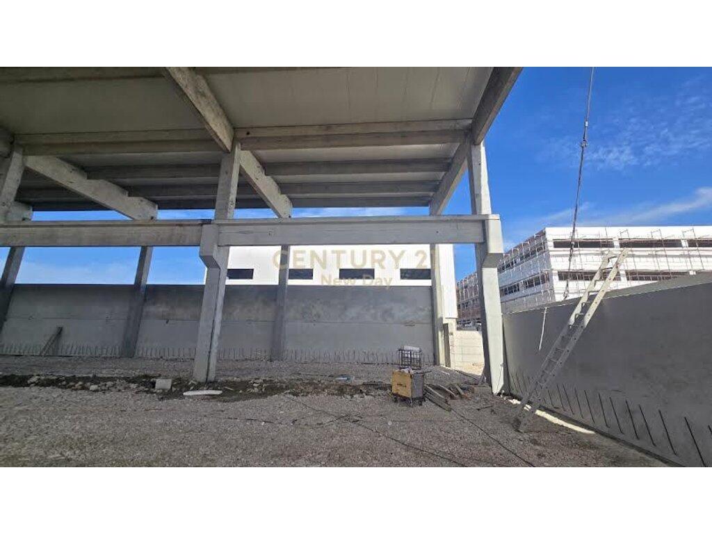 KAPANON  TOKE PER SHITJE NE SPITALLE  3.500.000