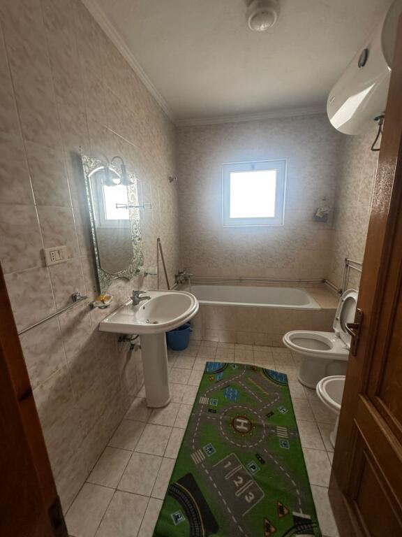 Jepet me qira apartament 2+1 ne Laprake!