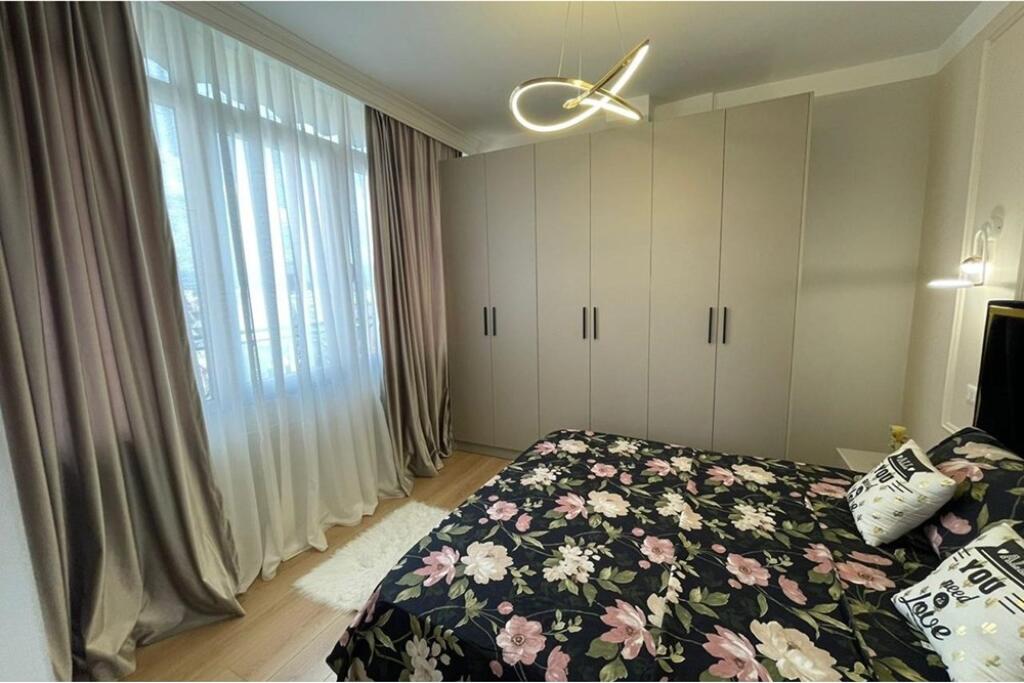 Jepet me qira apartament 1+1 te Kodra e diellit .
