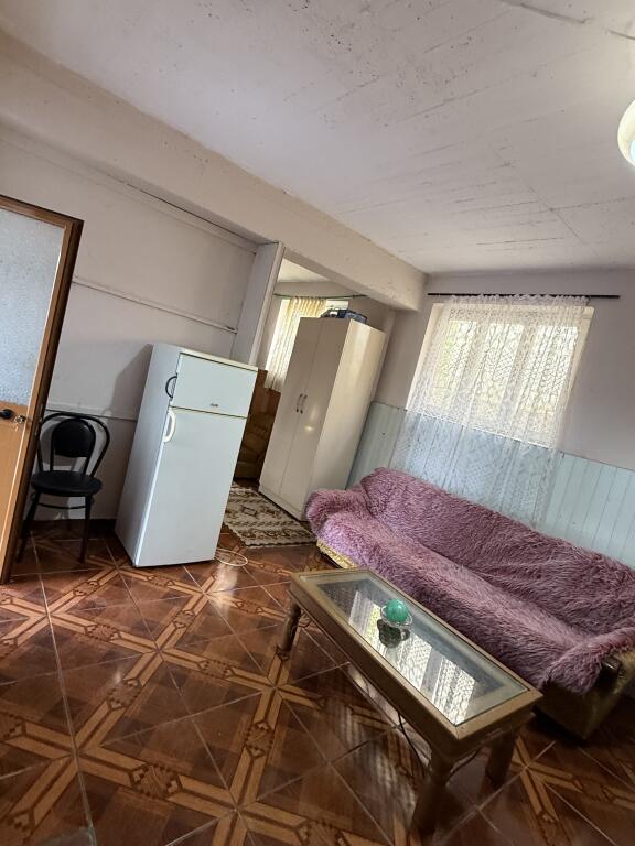 Jepet me qera 1+1 ne Sauk te Shkolla e Policise