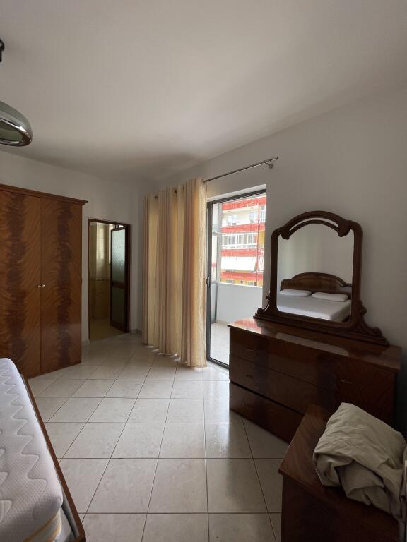 Affittasi appartamento 2+1+2 arredato ad Astir