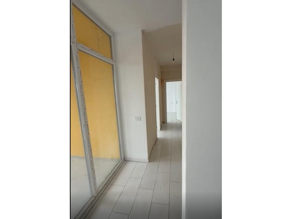 Apartament 2+1+2 per shitje tek Bulevardi i ri,Tiranë