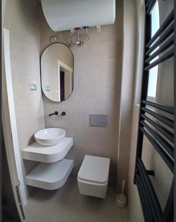 Apartament me qera 1+1- 📍Statcioni Trenit