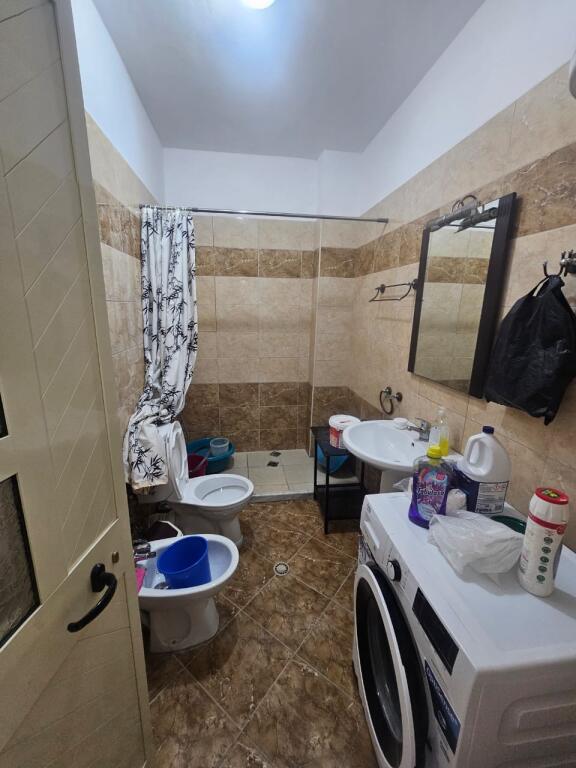 APARTAMENT 2+1 PER QERA TEK ISH URT