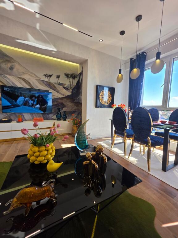 Apartament 2+1 per shitje,i ri,  21 Dhjetori