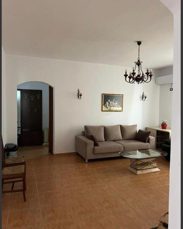 Apartament me qera 1+1- 📍Statcioni Trenit