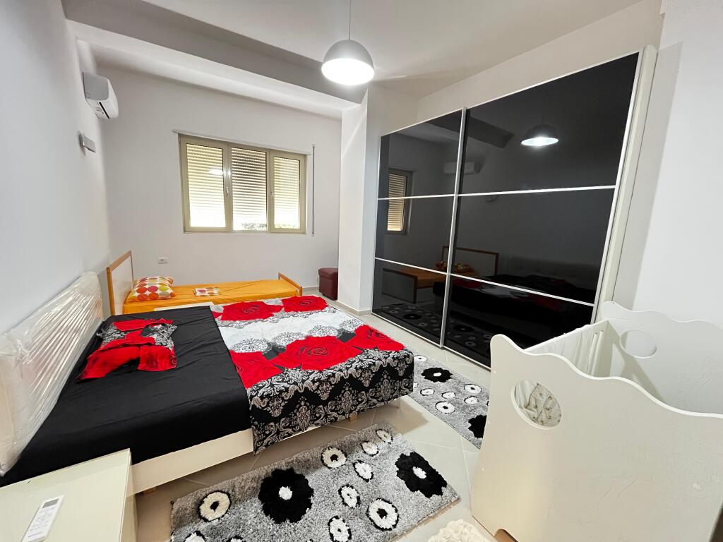 💠 Apartament 2+1+2 për Qira – Pranë Picerisë “2 Engjëjt”, Durrës