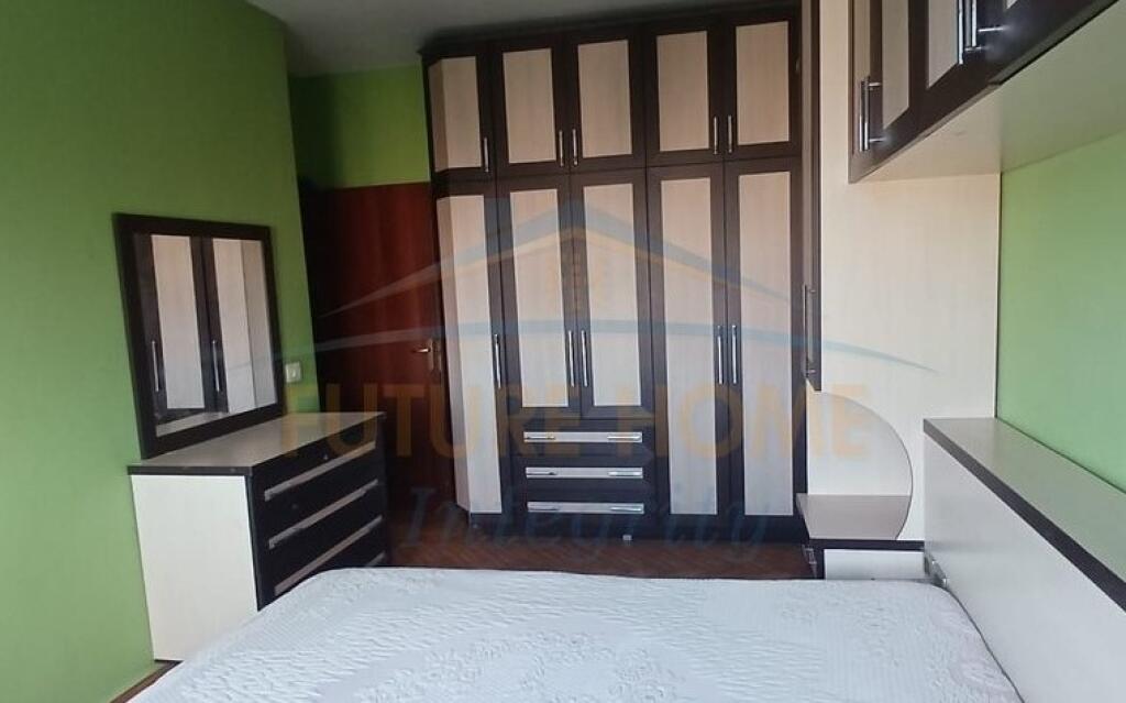 Qera, Apartament 2+1, Fresku, Tiranë.