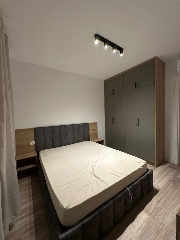 Jepet me qira apartament 1+1 tek Univers City!