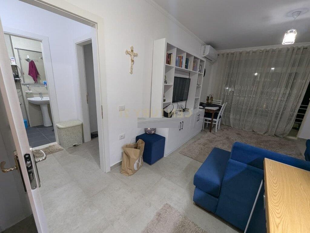 Apartament 1+1 Me Qira në Shkozë, Tiranë