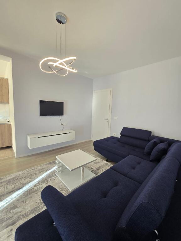 Jepet me qira 2+1 tek Ish Parku i Autobuzave!