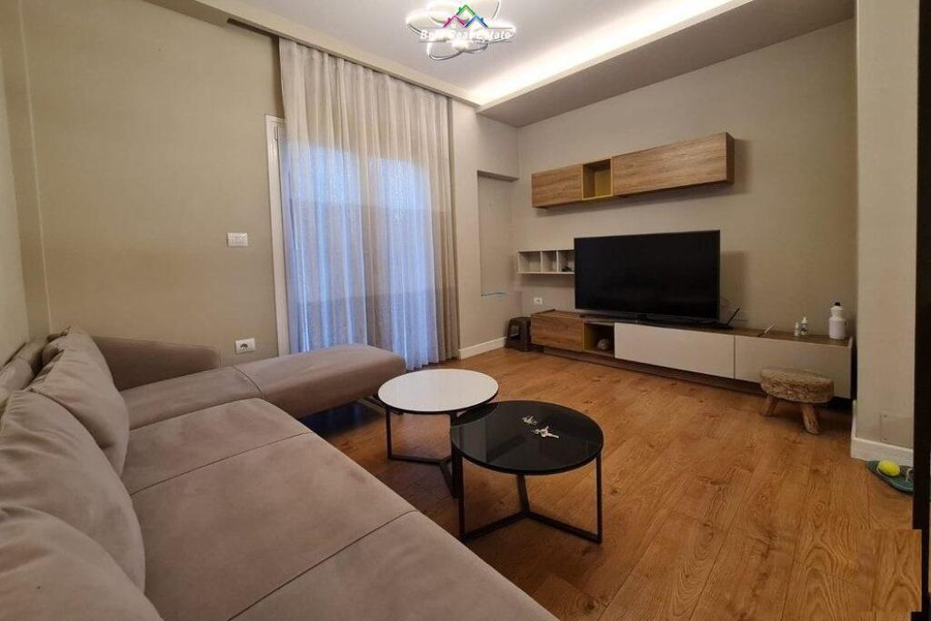 Vile 3-Kateshe Me Qera Tek Blloku i Vilave Selite (ID BV22185) Tirane.