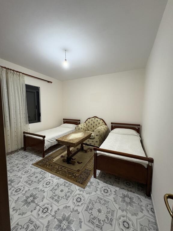 Shtepi private me qera 3+1