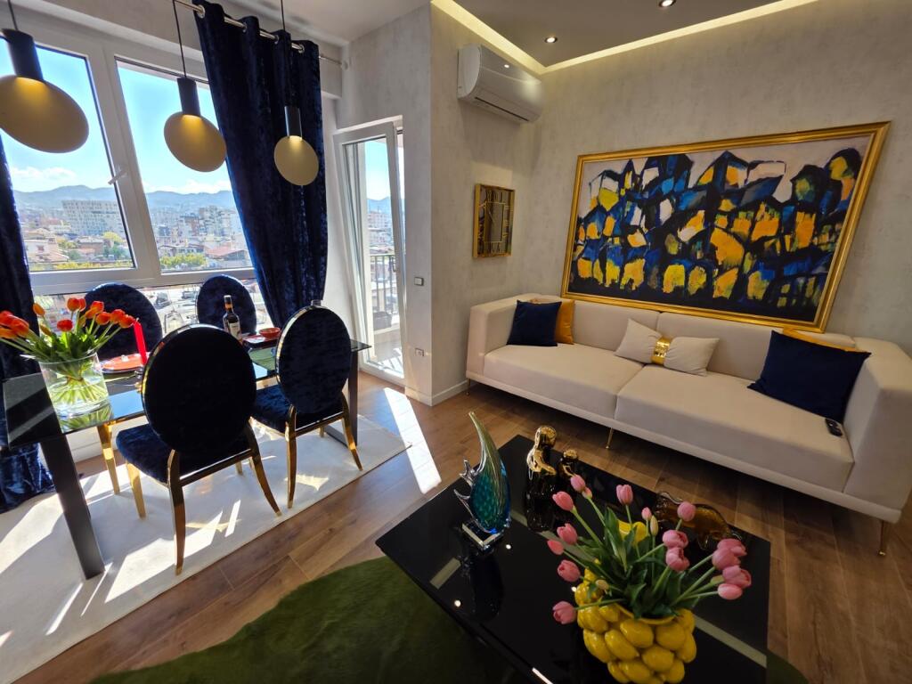 Apartament 2+1 per shitje,i ri,  21 Dhjetori