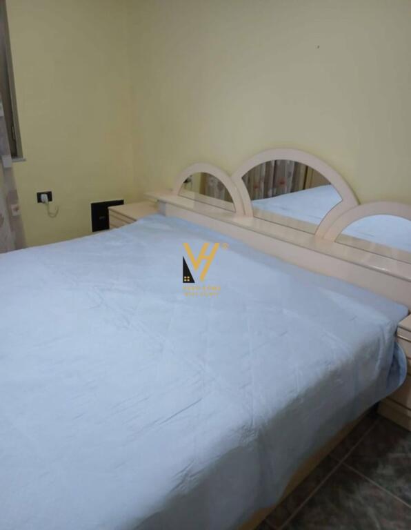 JEPET APARTAMENT 2+1 ME QERA TE SHKOLLA E KUQE 60.000 LEKE