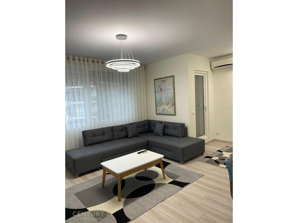 Affittiamo appartamento 1+1 in Via dei Kosovari! 1.000 € /Mese