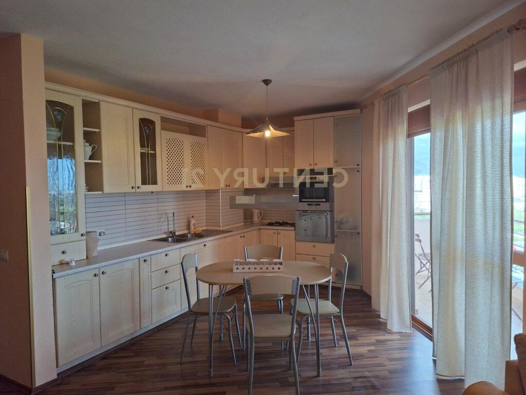 Apartament 2+1 me qira në Yzberish