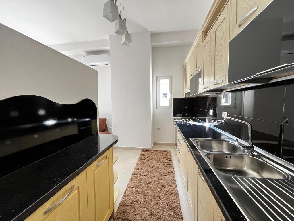 💠 Apartament 2+1+2 për Qira – Pranë Picerisë “2 Engjëjt”, Durrës