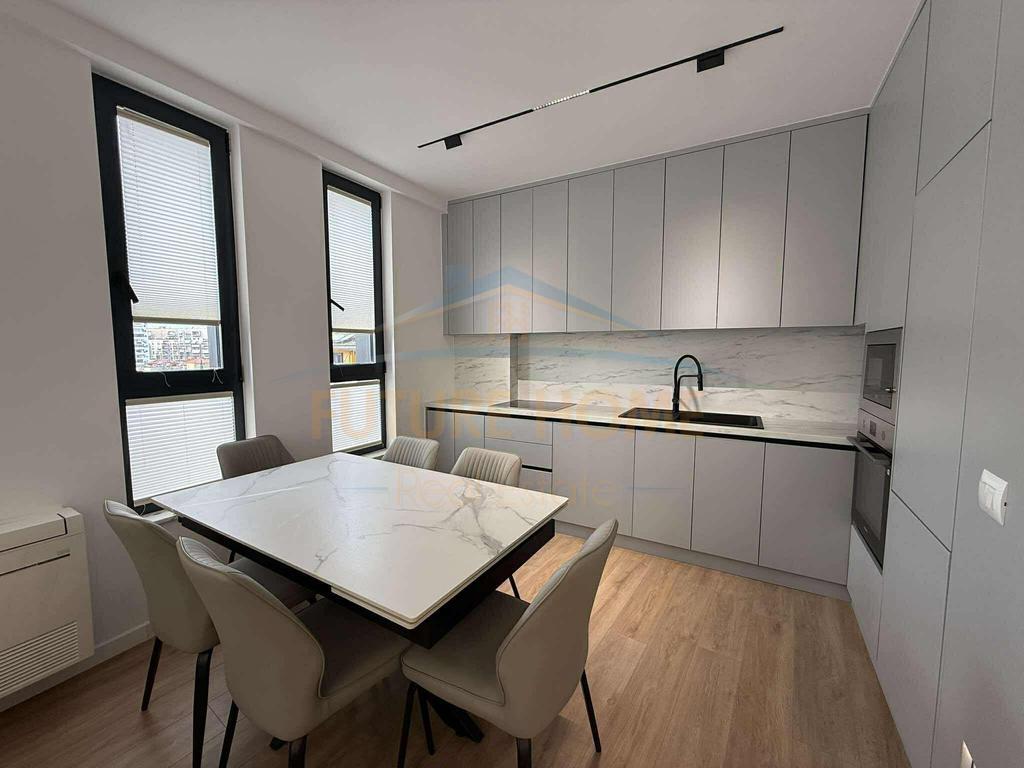 Affitto, Appartamento 2+1+2+ Posto Auto, Nuovo Viale, Tirana .