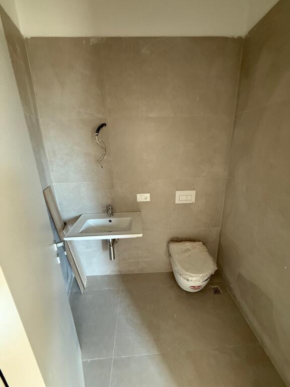 AMBIENTE UFFICIO IN AFFITTO PRESSO LA RESIDENZA ALTANA, PARCO OLIMPICO