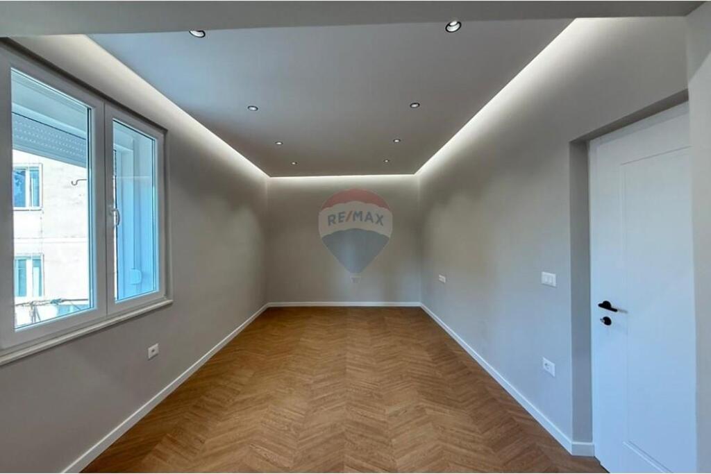 Ne shitje apartament 2+1 Rr.Myslym Shyri!