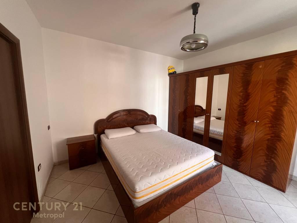 Apartament 2+1+2 me Qira ne Astir!