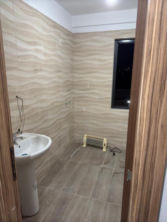 Appartamento 2+2+blocco 5 maggio 300 euro