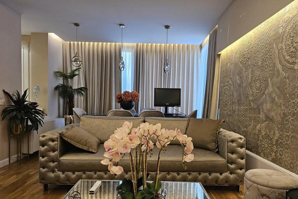 🏢 Apartment 3+1+2 for sale – Near the “Air Albania” Stadium, Elbasanit Street