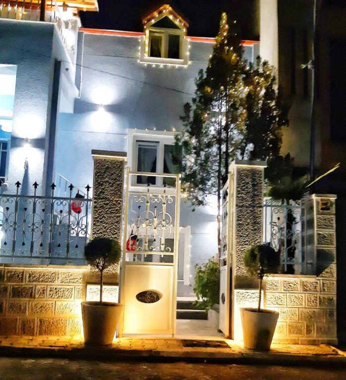 Jepet me Qira Hotel Boutique në Zemër të Korçës !